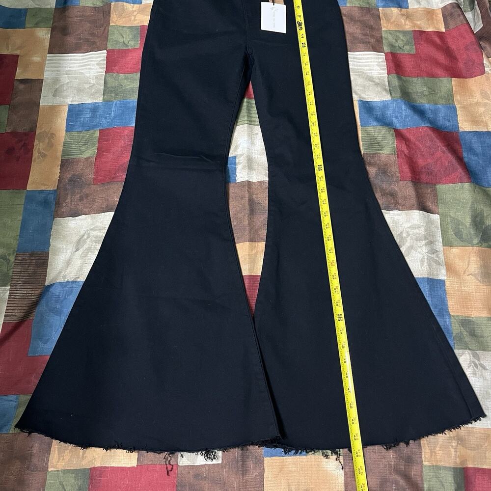 Zenana High Waisted Flare Frayed Hem Jeans Womens Size Medium Black Bootcut NWT - Picture 8 of 11